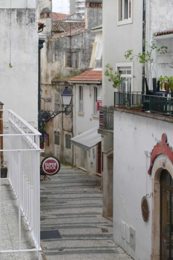 Guest House Eca - Centro Historico Leiria Kültér fotó