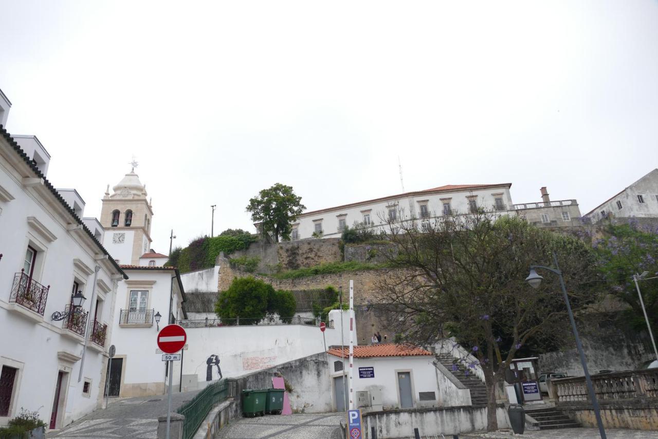 Guest House Eca - Centro Historico Leiria Kültér fotó