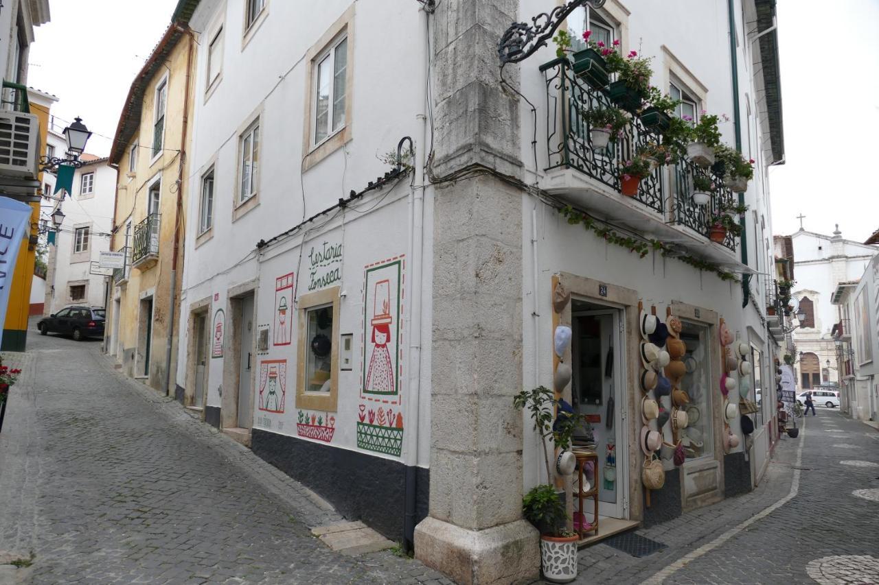 Guest House Eca - Centro Historico Leiria Kültér fotó